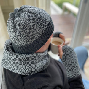 Mens knitted snood